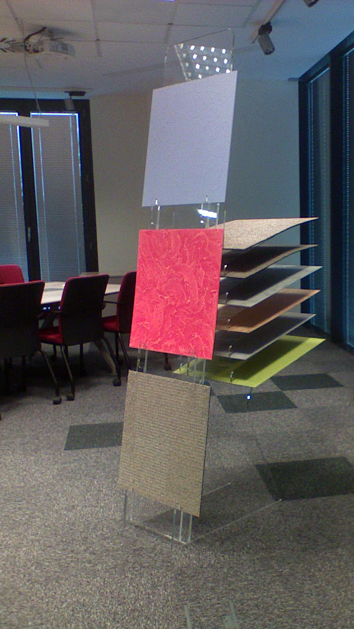 Huzar - mebel ekspozycyjny