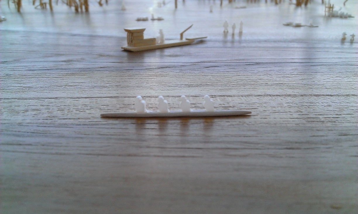 Kajakarze sportowi i prom "Słonka"